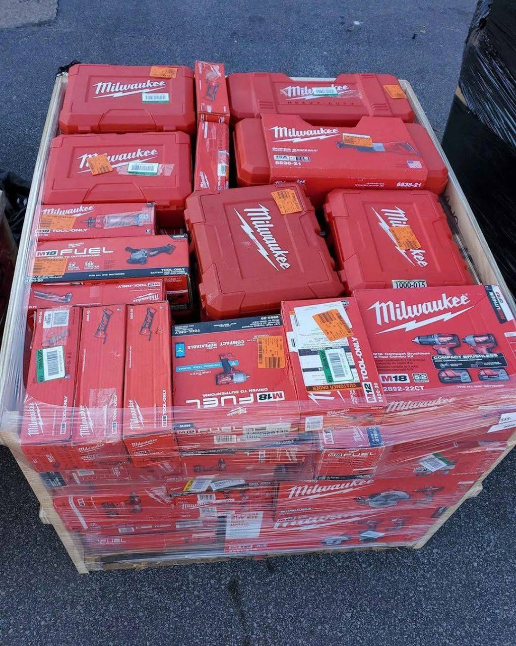 Milwaukee tools pallet