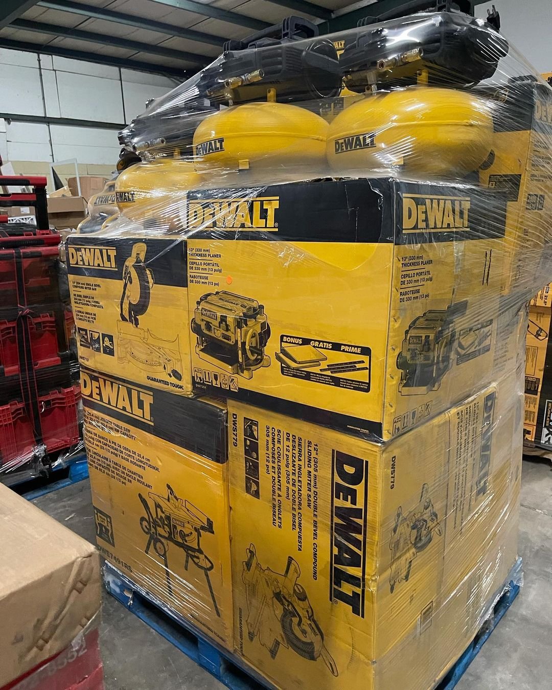 Dewalt tool pallets