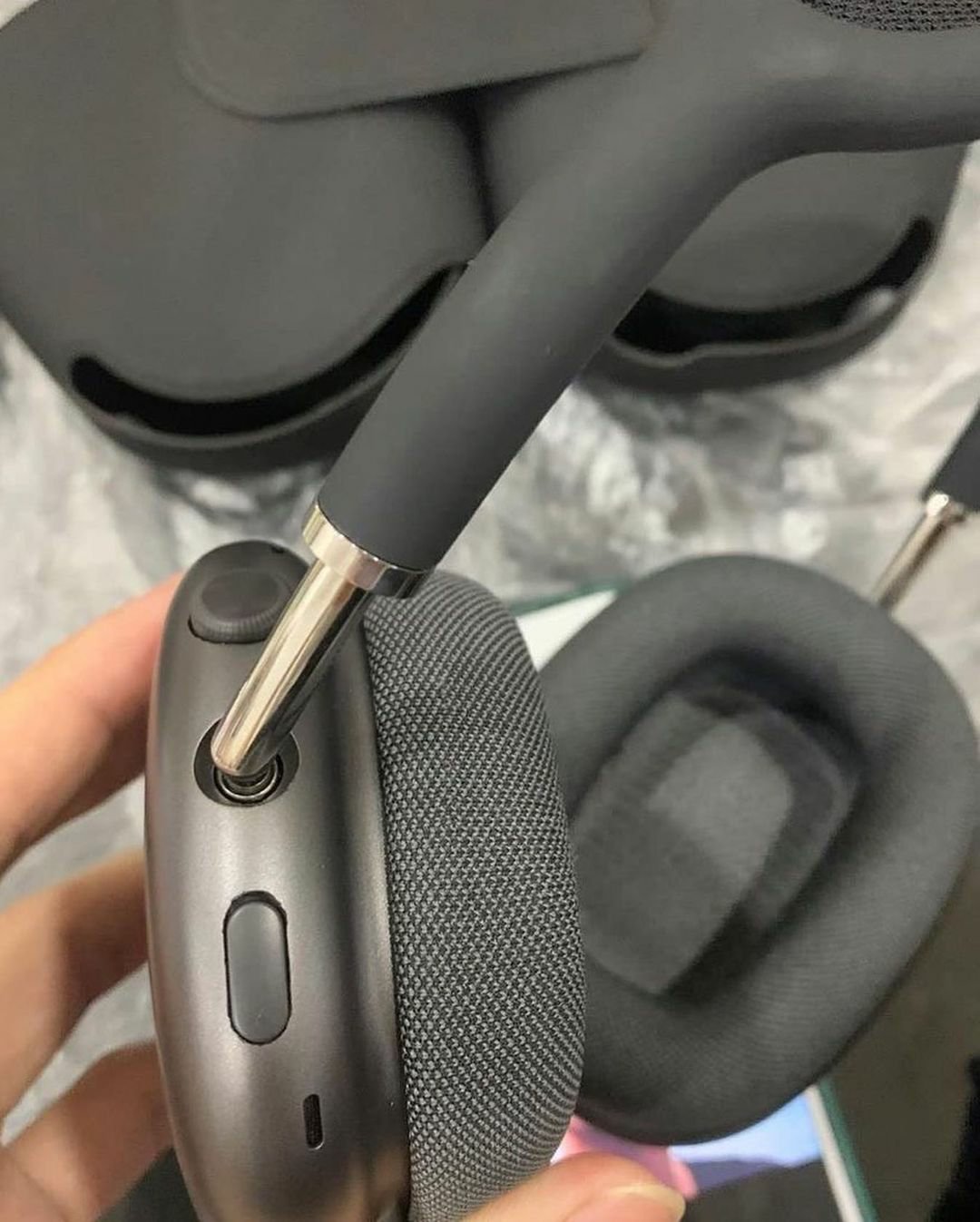 Airpods max pallet