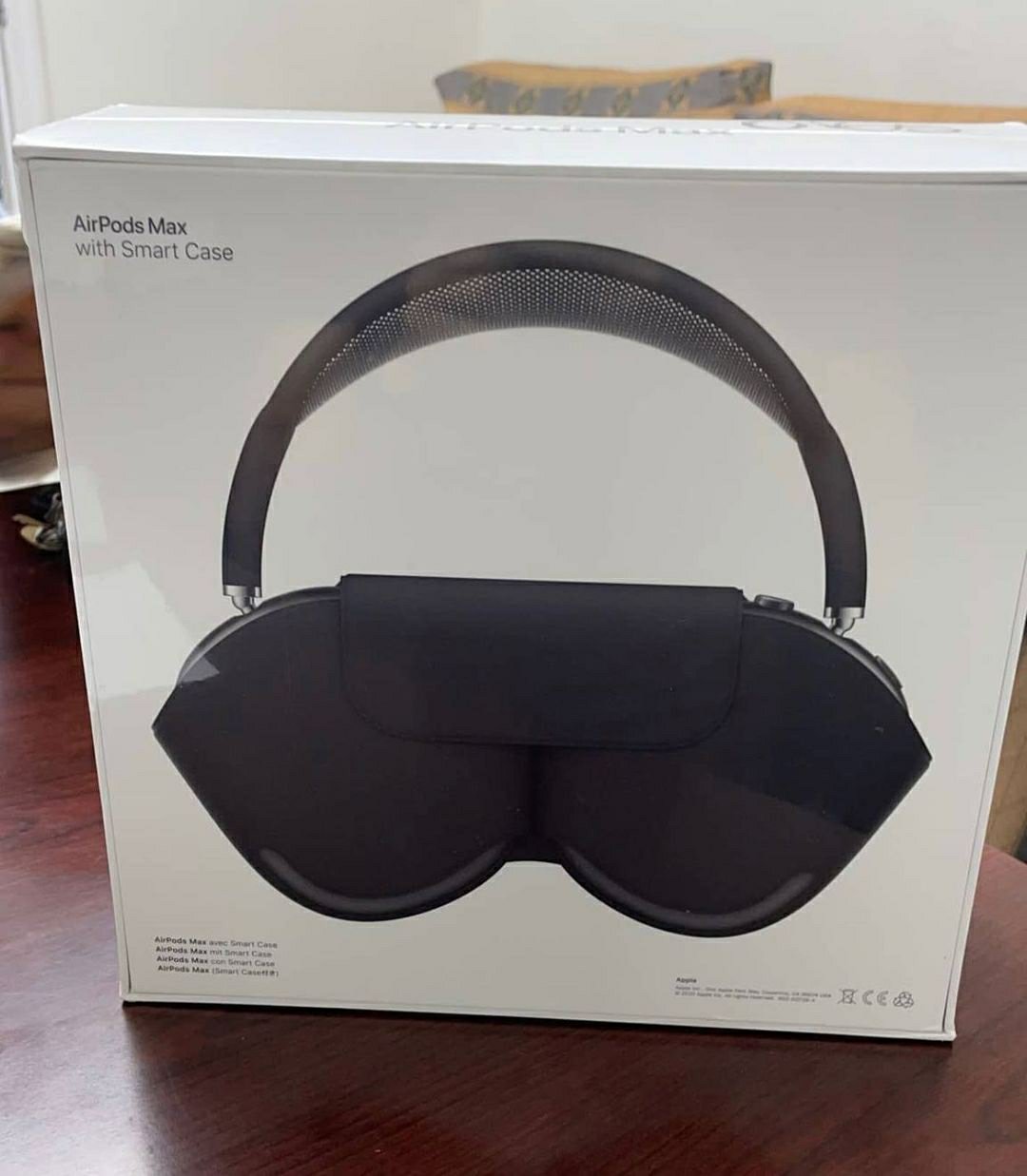 Airpods max pallet