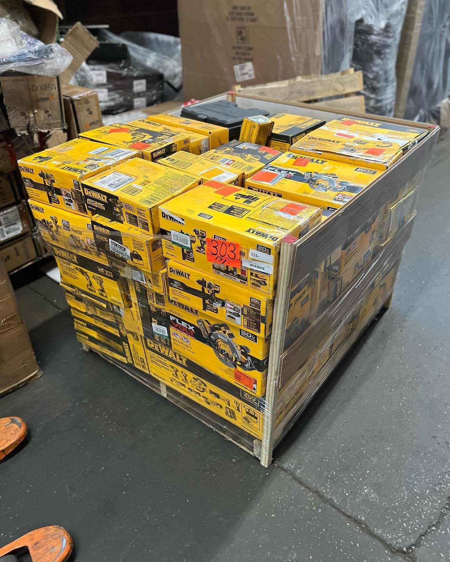 Home depot tool pallets
