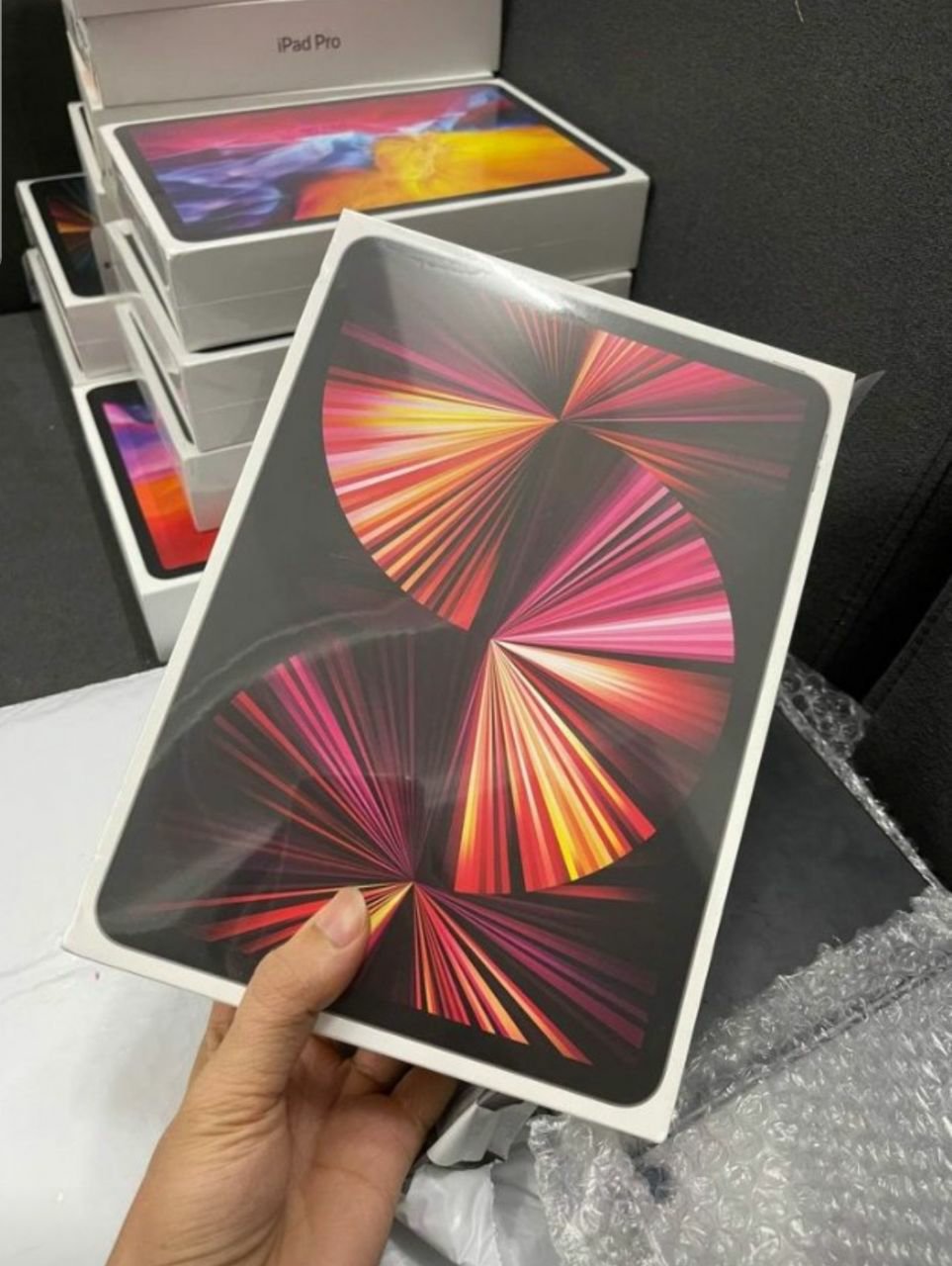 Apple IPad pro pallets - Pallets Liquidation