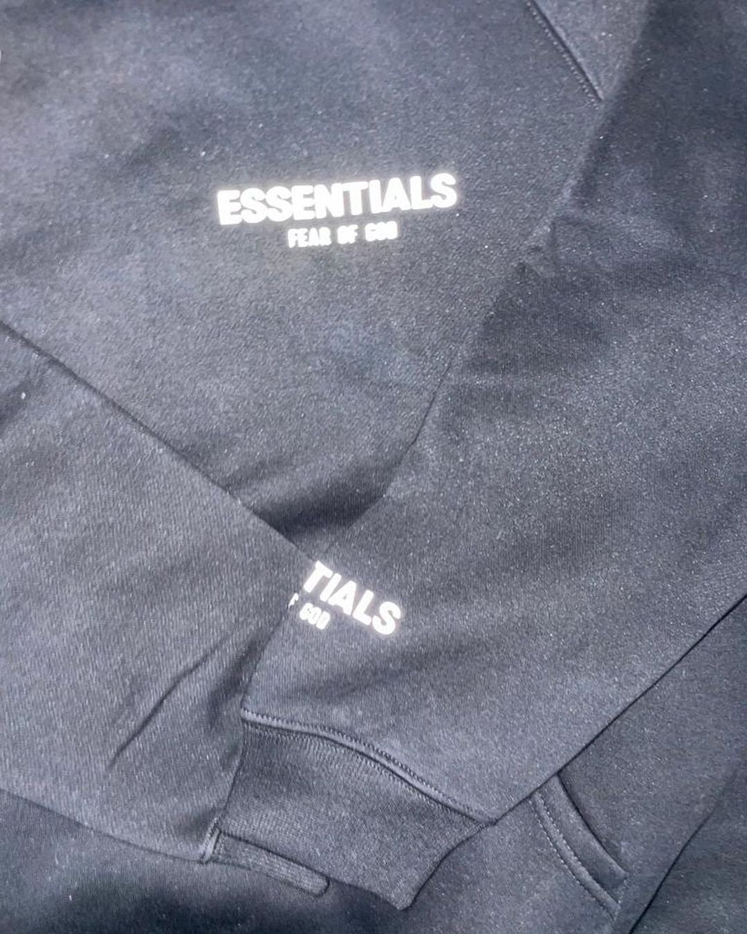 Essential hoodie pallets