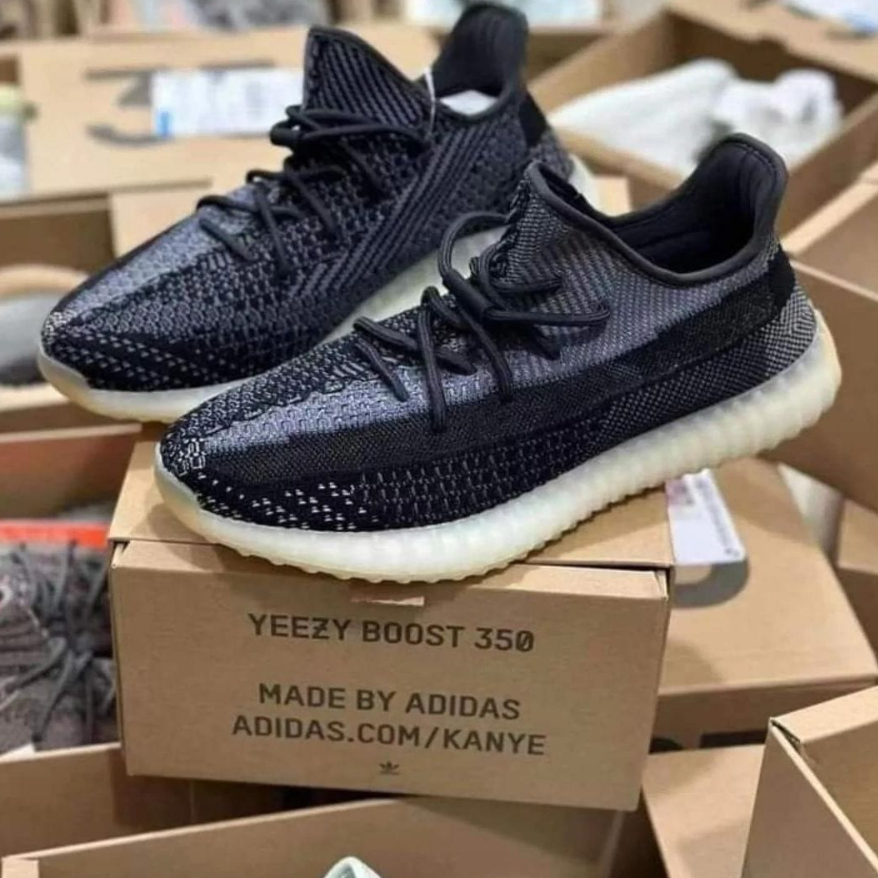 Yeezy sneakers pallets