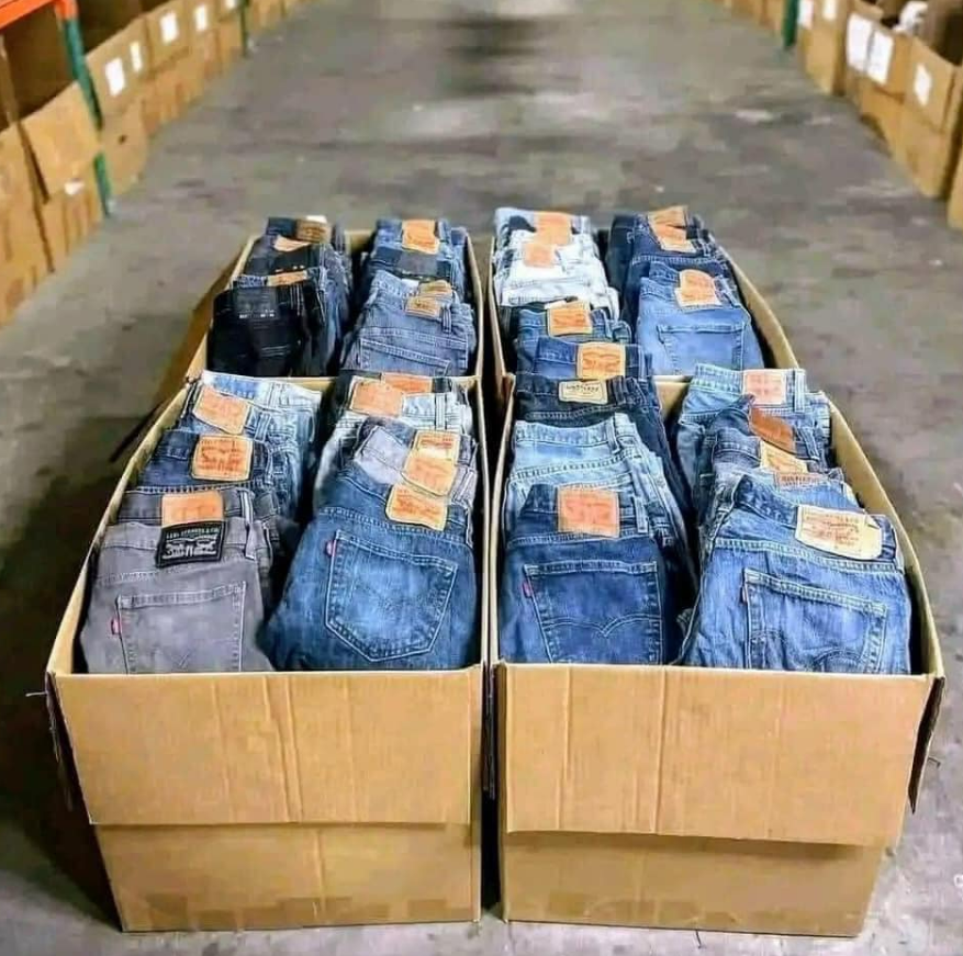 Levi's Jeans Pallet - Pallets Liquidation