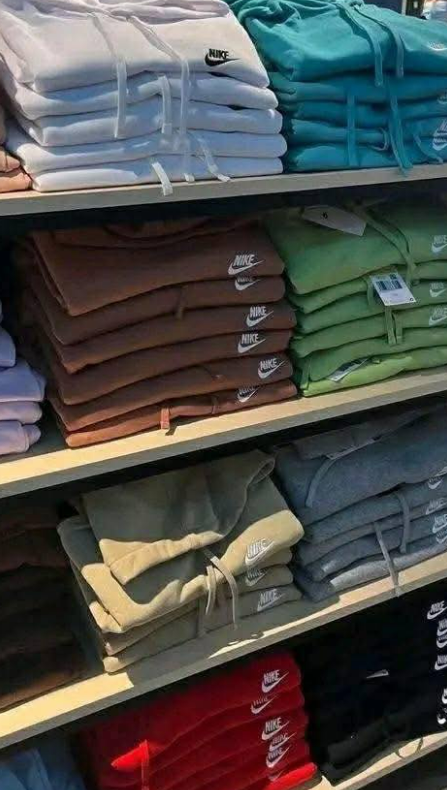 Adidas clothing Pallets - Pallets Liquidation